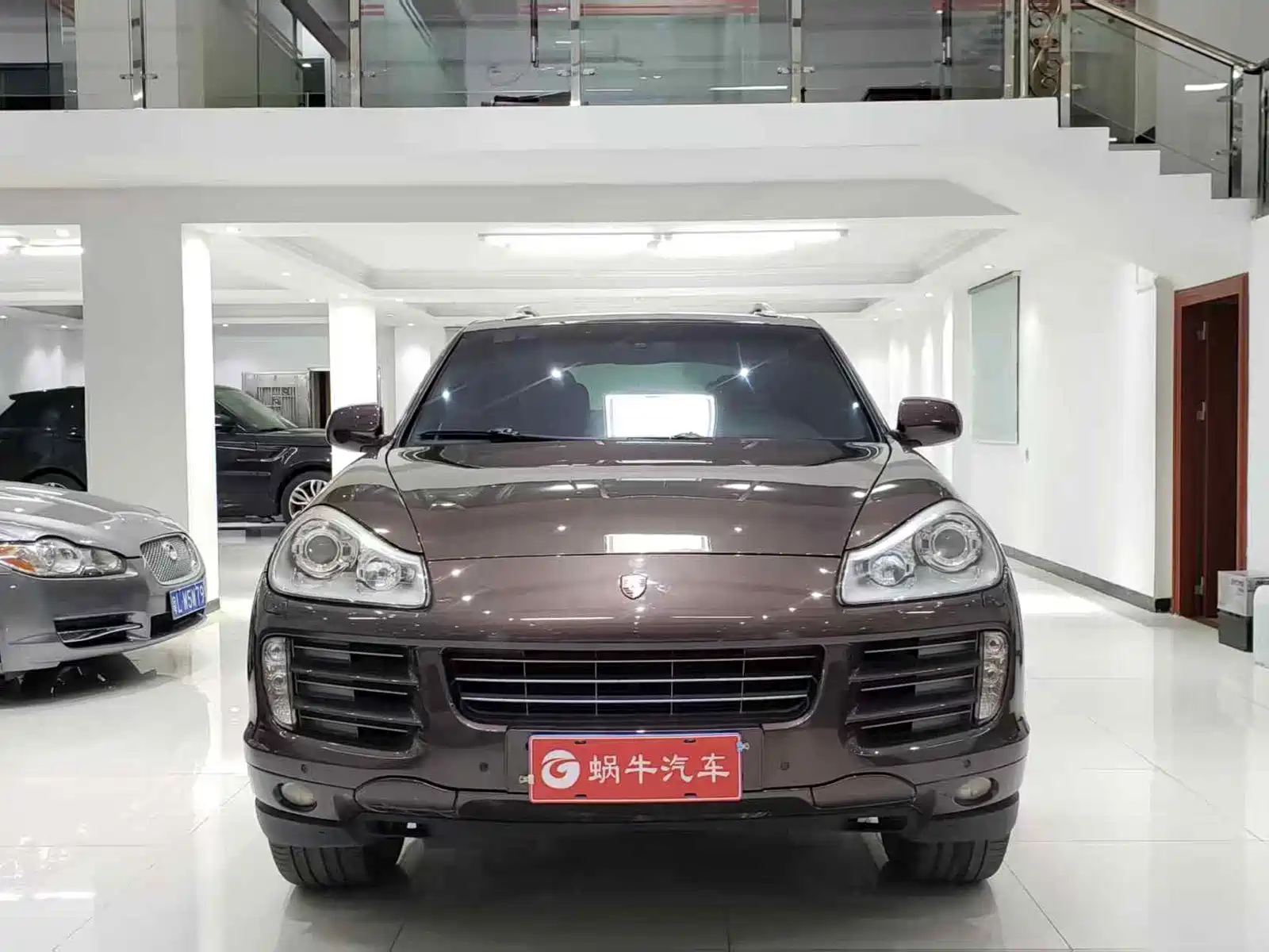 صورة 2 - Porsche Cayenne