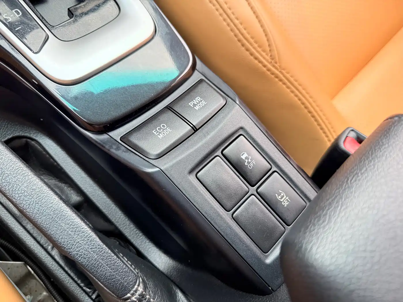 Toyota Fortuner 2016 2.7L Middle East Edition фото 15