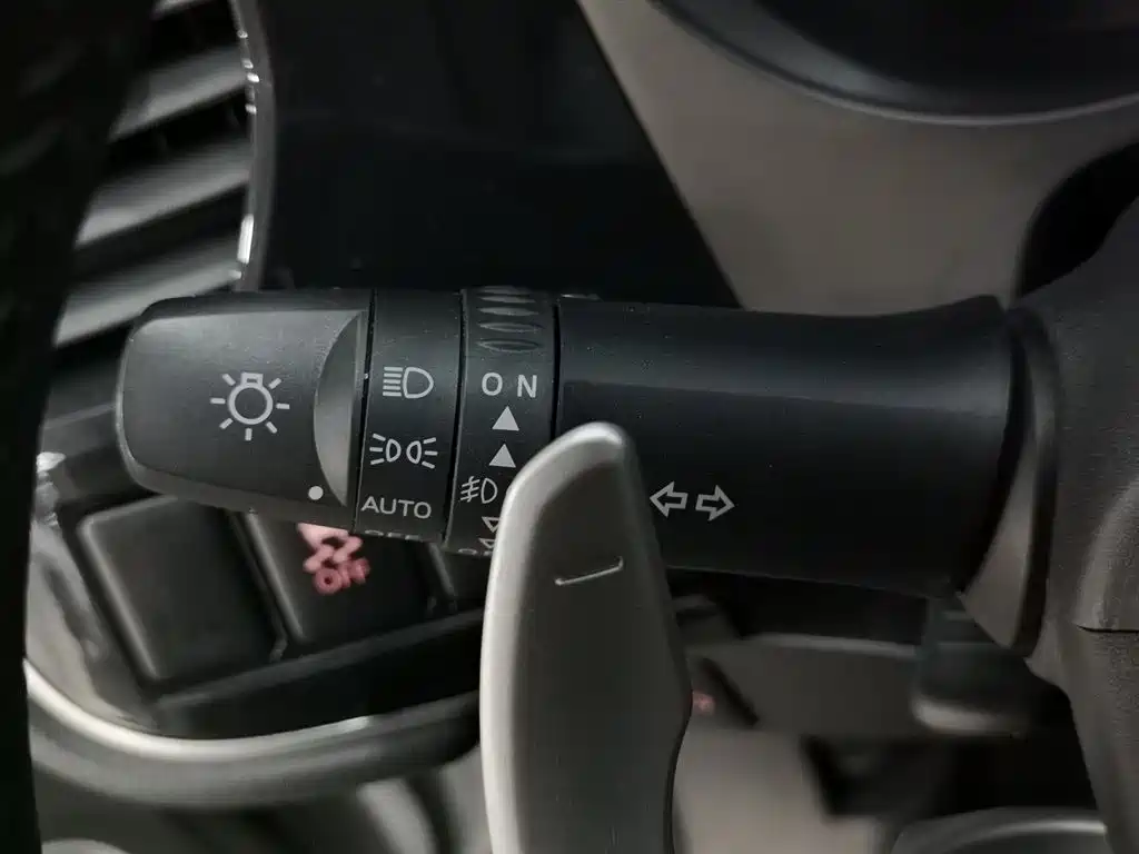 Mitsubishi Outlander 2019 2.4L 4WD Deluxe Edition 5-seater China V фото 21