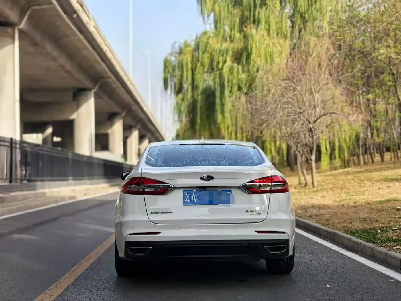 FORD MONDEO