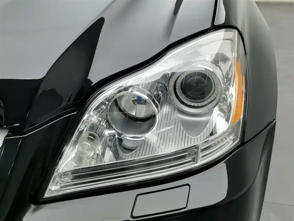 Mercedes-Benz GL-Class фото 7