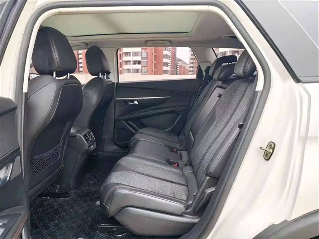 Peugeot 5008 2017 350THP 7-seat Elite Edition фото 13