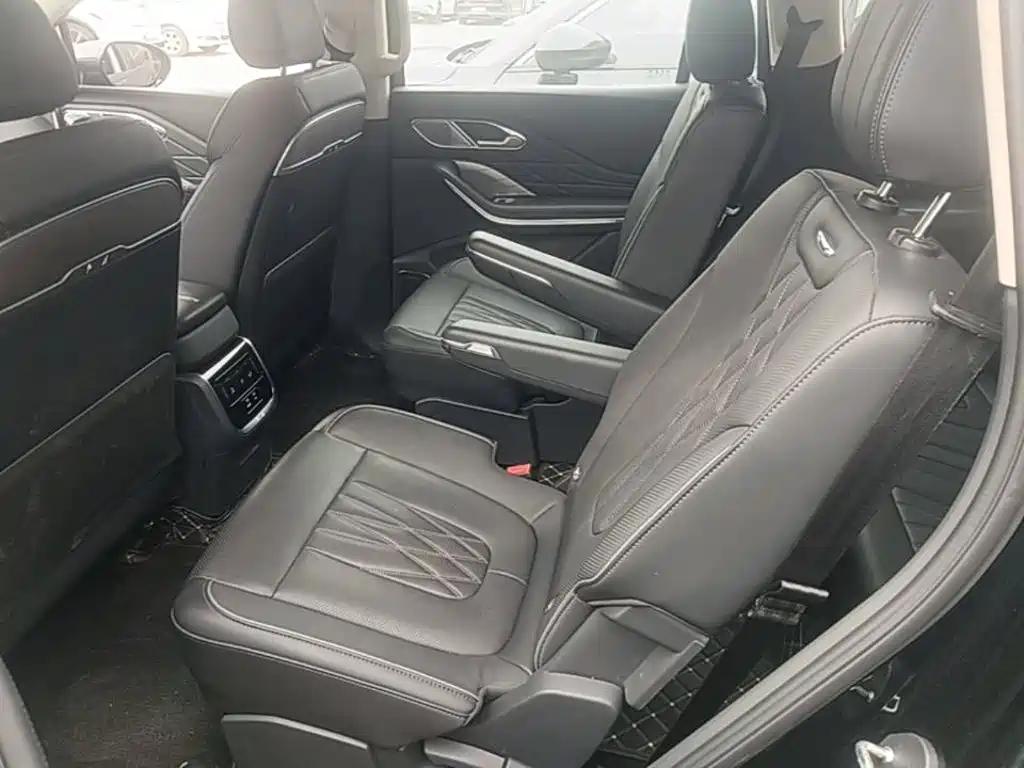 Photo 17 - Hongqi HS7 PHEV