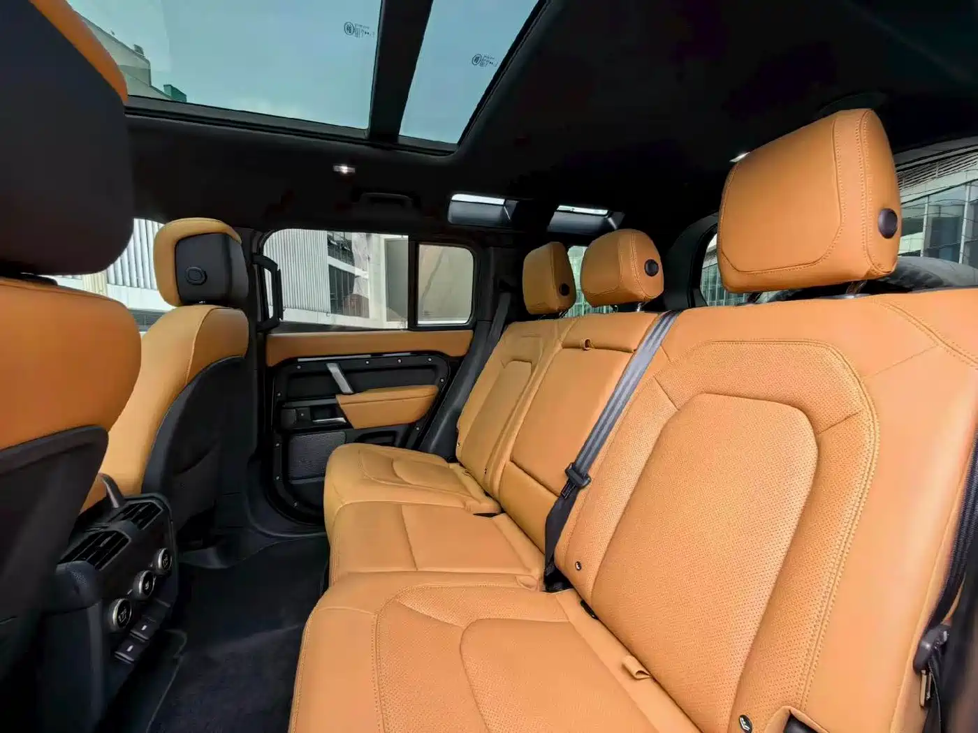 صورة 7 - Land Rover Defender