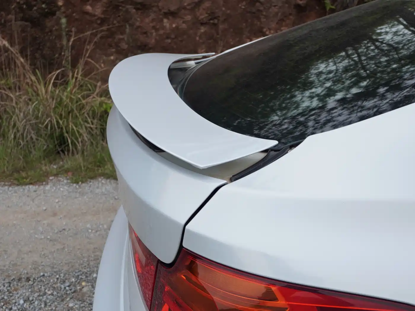 BMW 3 Series GT 2013 Model 320i Leading фото 25