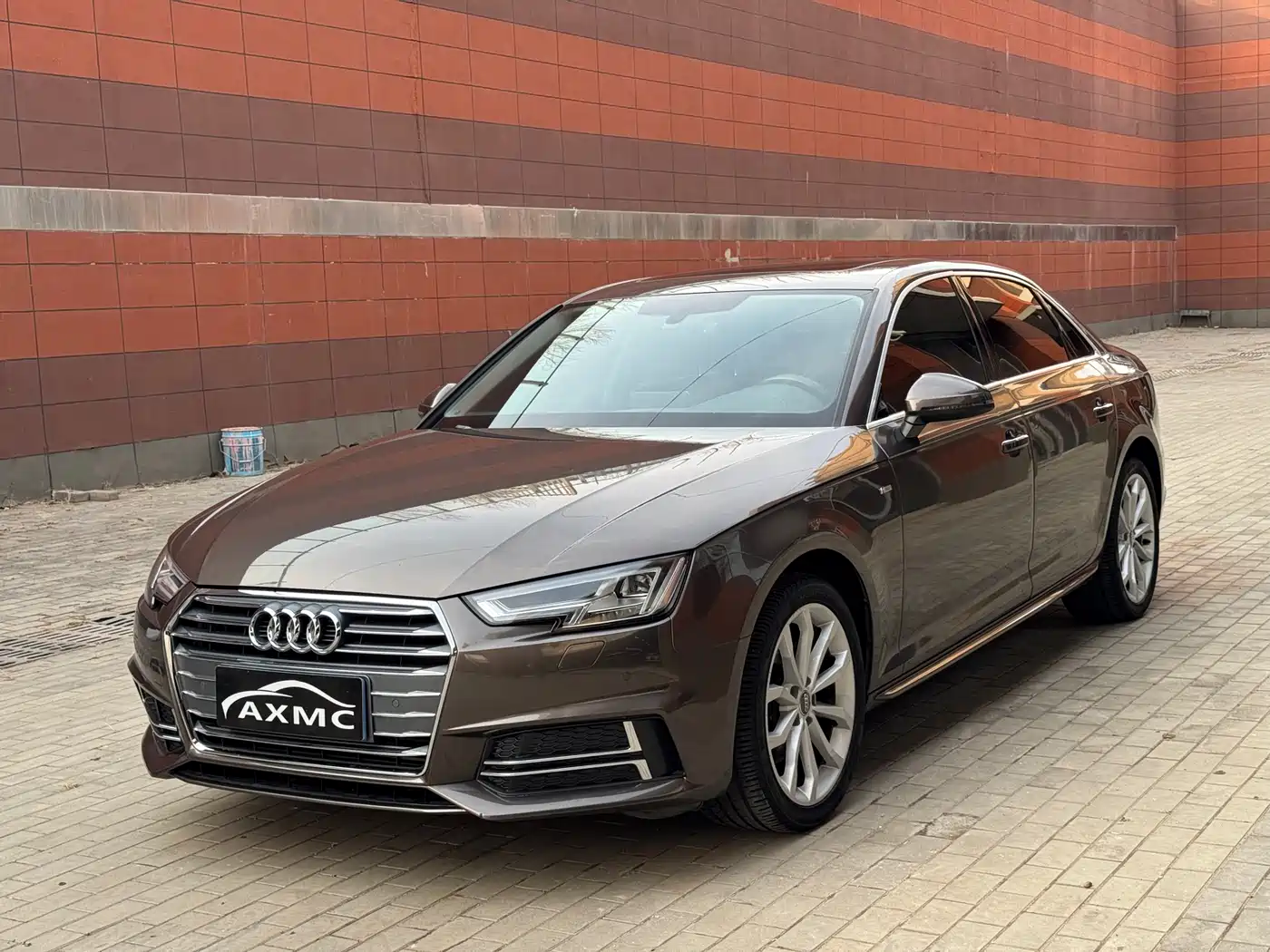 Audi A4L 2018 30th Anniversary 40 TFSI Fashion