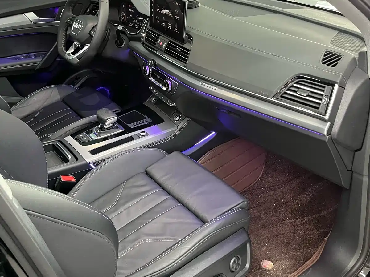Audi Q5L 2024 Model 40 TFSI Fashion Dynamic фото 13