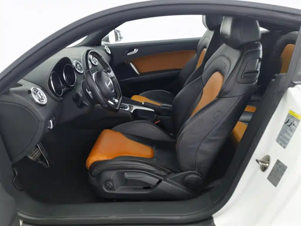 Audi TTS 2013 TTS Coupe 2.0TFSI quattro фото 10