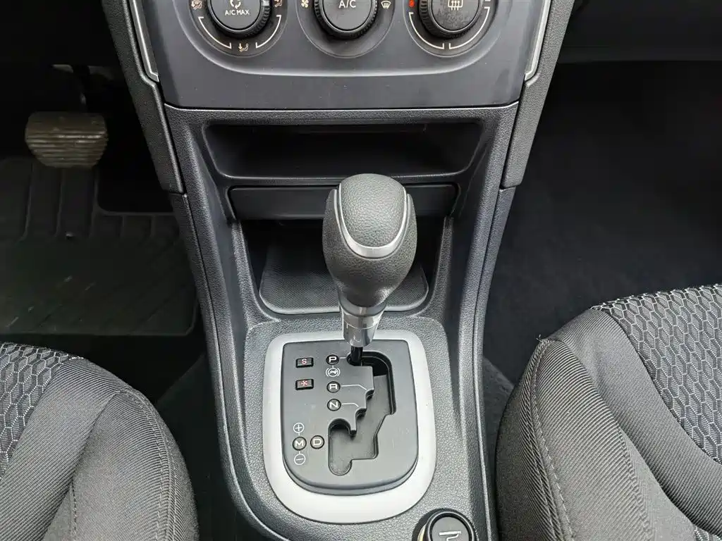 Peugeot 308 2013 Model 1.6L Automatic Superior Style фото 13