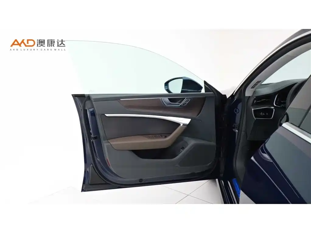 Audi A7L 2022 55 TFSI quattro S-line Zhiyuan Crystal Package фото 10