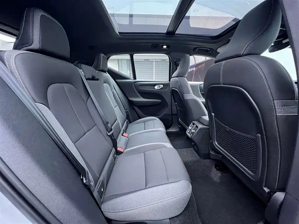 Volvo XC40 2026 2024 B3 Smart Elite Luxury Edition