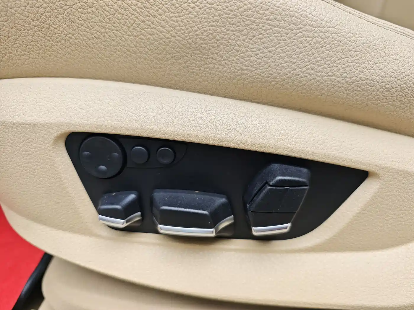 BMW 5 Series (Import) 2012 528i xDrive Luxury Model фото 17
