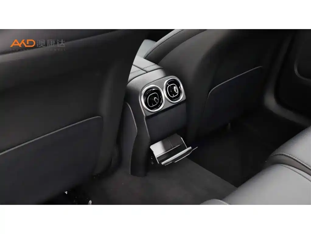 Mercedes-Benz C-Class 2023 C 200 L Sport фото 9