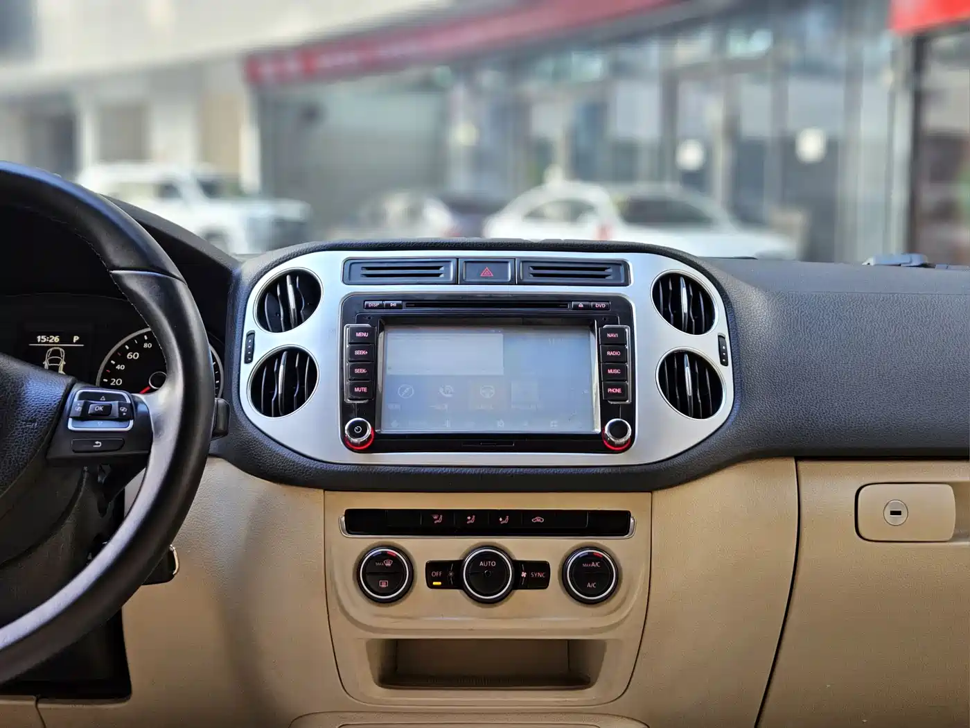 Volkswagen Tiguan 2015 1.8TSI Automatic 2WD Comfortline фото 15