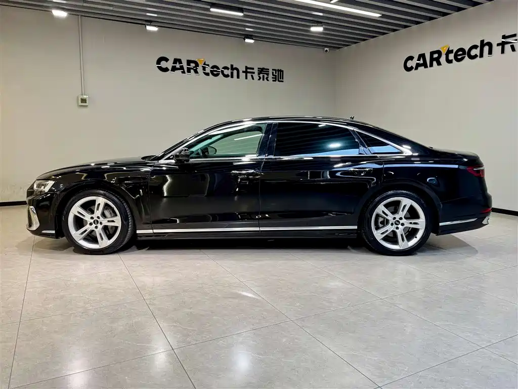 Audi A8 2023 A8L 50 TFSI quattro Exclusive фото 7