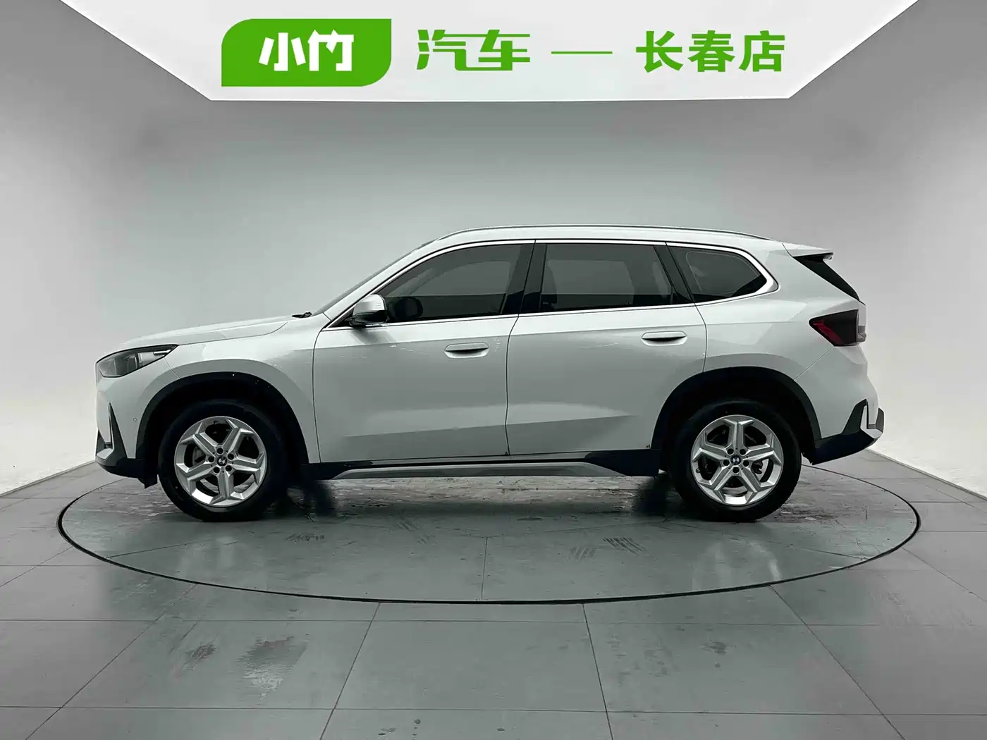 Фото 3 - BMW X1