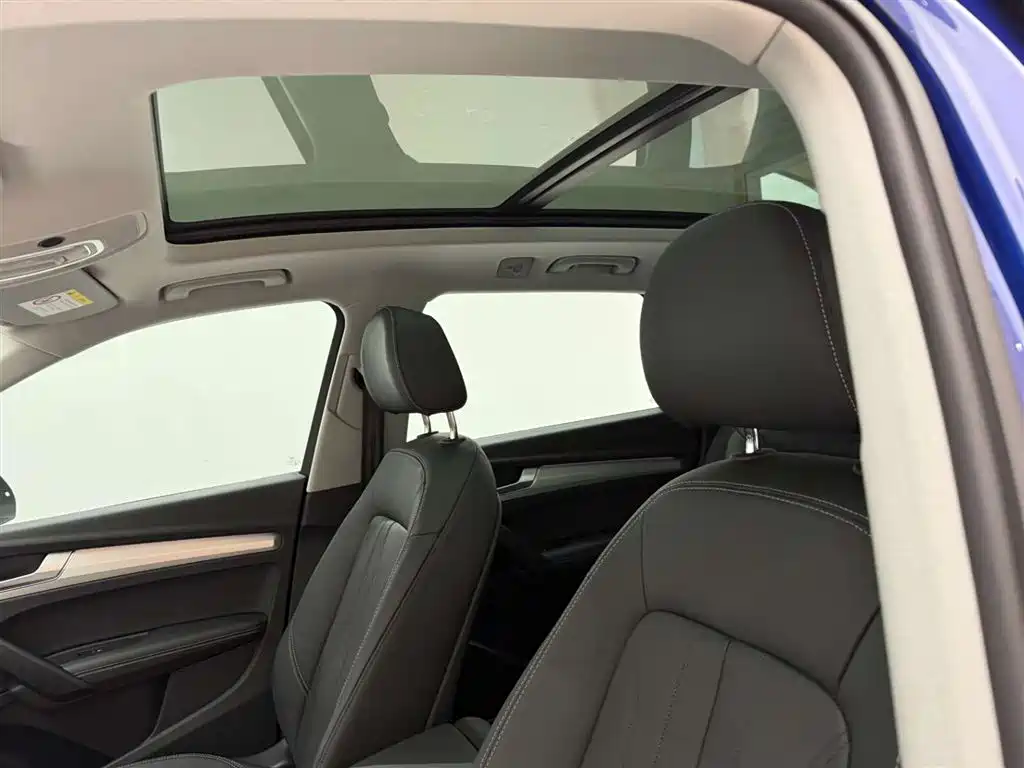 Audi Q5L 2020 Facelift 40 TFSI Honor Fashion фото 16