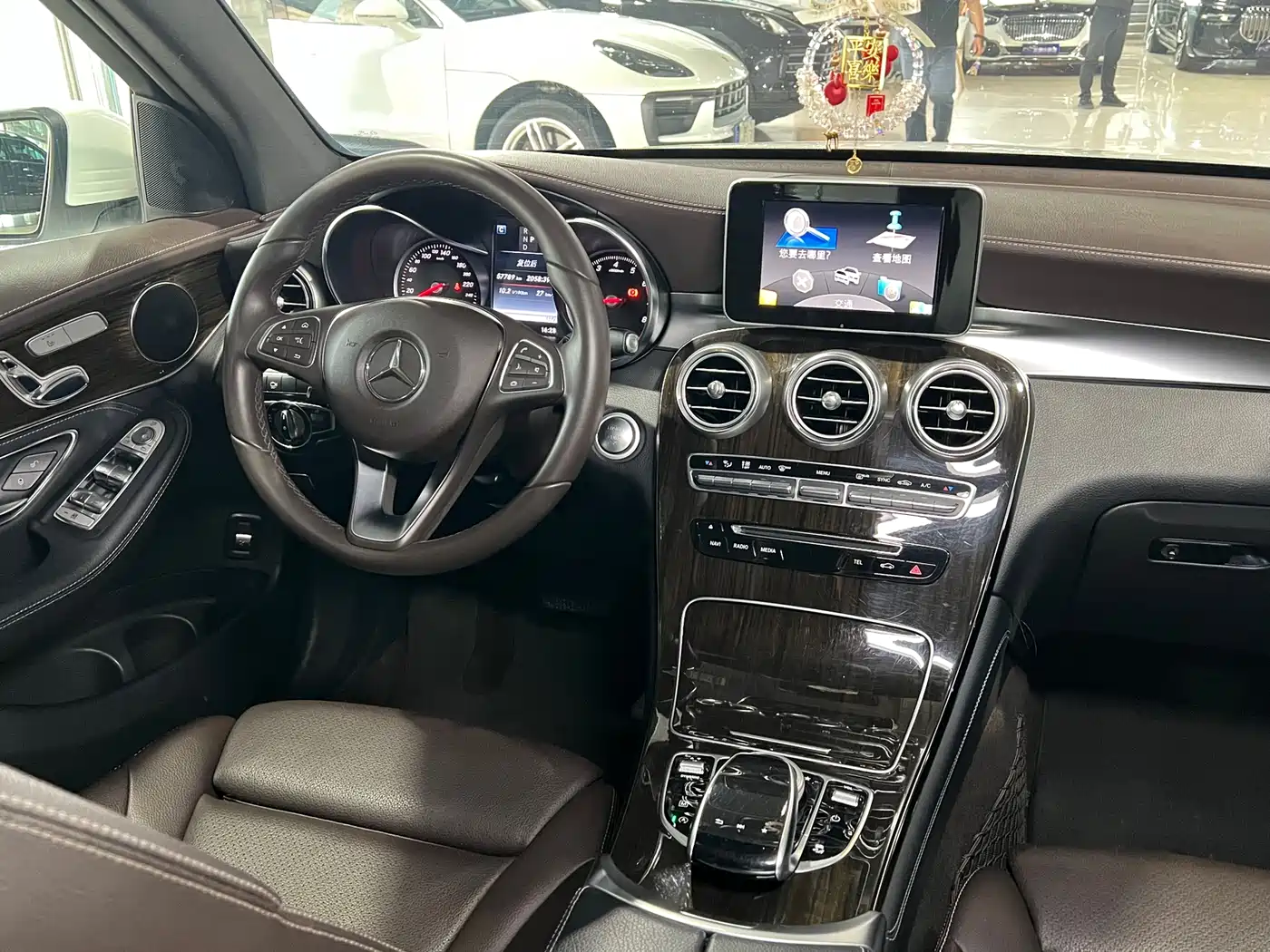 Mercedes-Benz GLC 2017 GLC 260 4MATIC Luxury фото 22