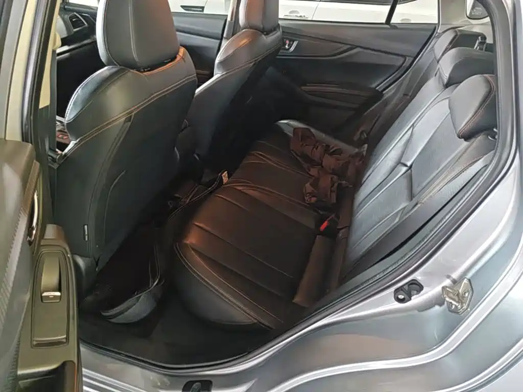 Photo 17 - Subaru XV