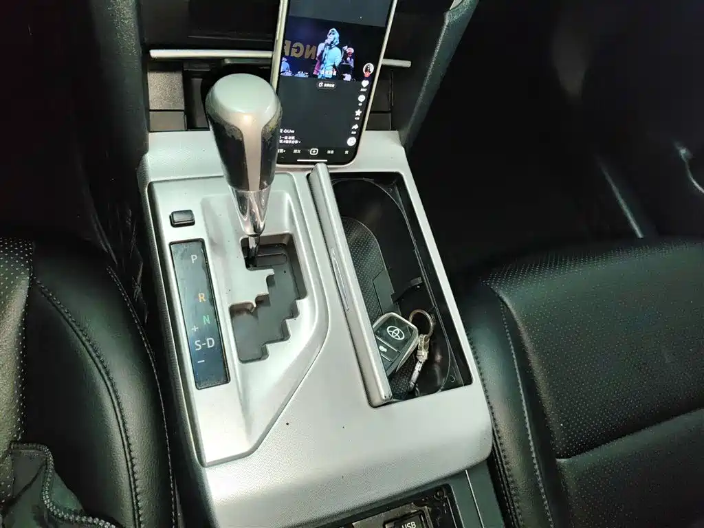 Toyota Camry 2012 Junrui 2.0S Dynamic Edition фото 14