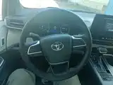 Фото 11 - Toyota Granvia