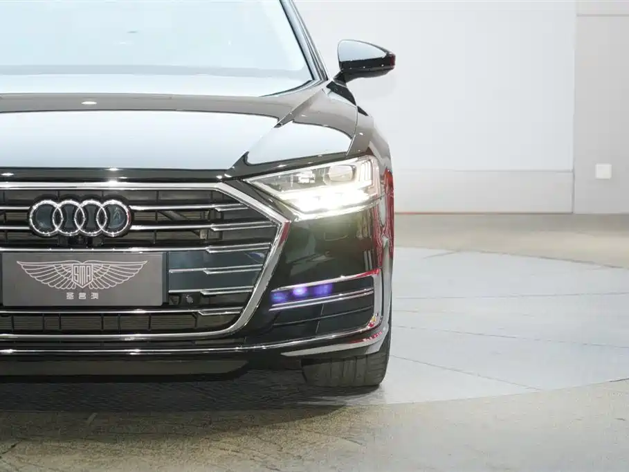Audi A8 2019 Facelift Plus A8L 50 TFSI quattro Luxury фото 5