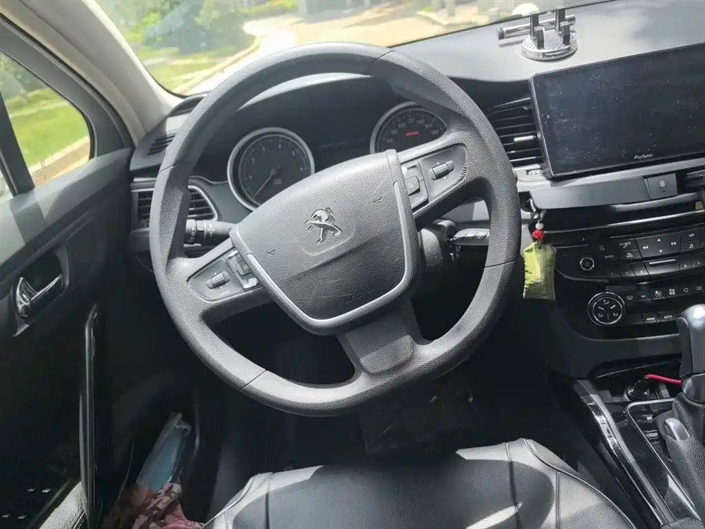 Peugeot 508 2013 2.0L 2nd Anniversary Auto Sunroof Classic Edition фото 3