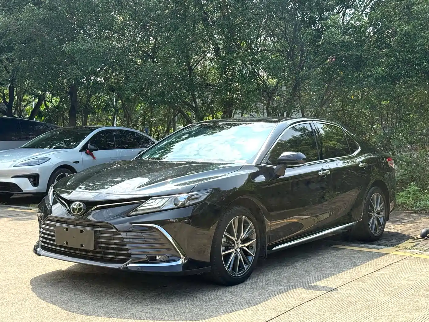 Toyota Camry 2023 2.0G Luxury Edition