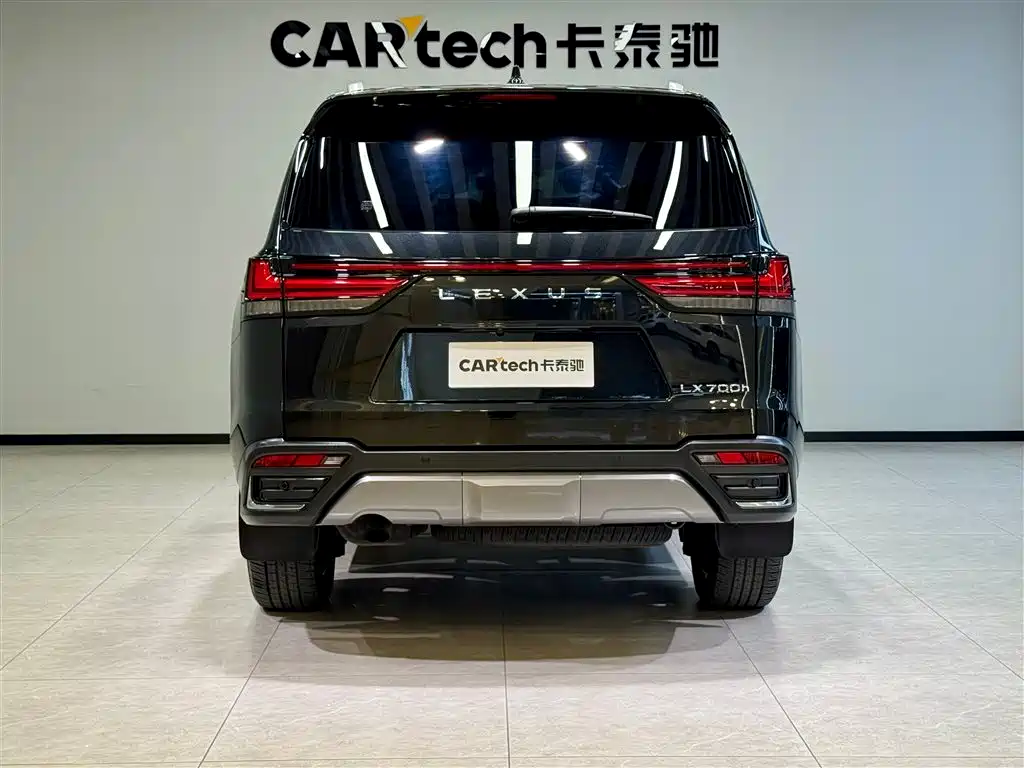 Lexus LX 2025 700h Boundary Edition фото 5