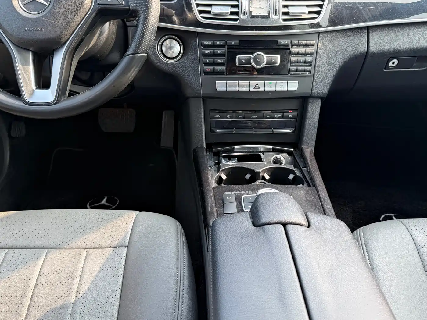 Mercedes-Benz E-Class 2015 E 260 L Sport фото 16