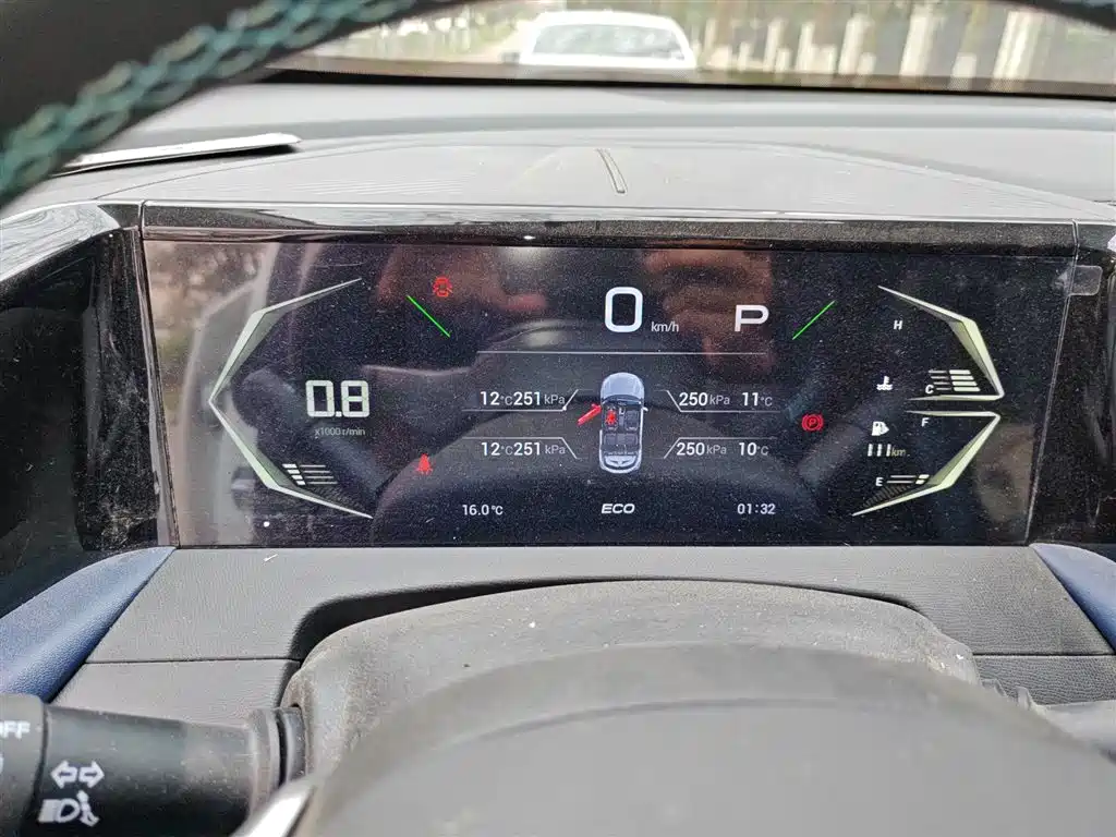 GAC Trumpchi Trumpchi GS3 2023 Shadow Speed 270T Power Enjoyment Edition фото 4