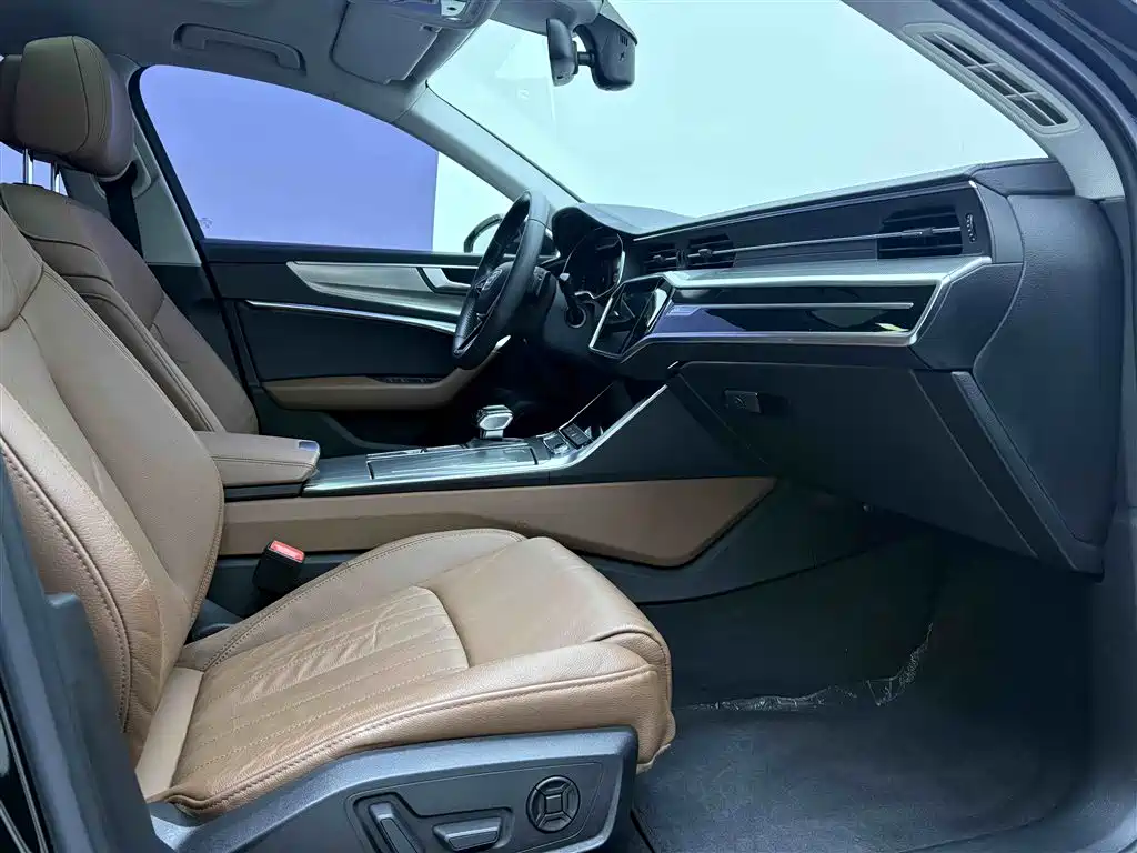 Audi A6L 2019 40 TFSI Luxury Elegance фото 19