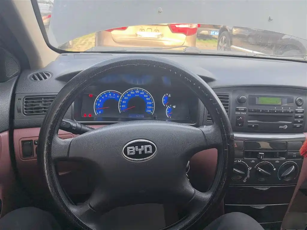 BYD F3 2012 Energy-saving Edition 1.5L Manual Comfort фото 10