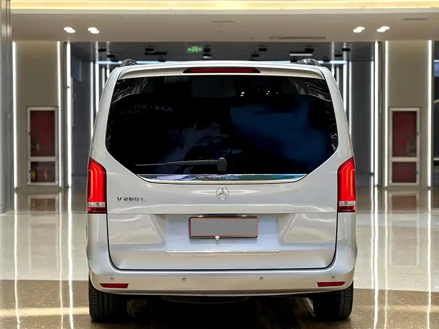 Mercedes-Benz V-Class 2018 V 260 L Premium Long Version China V фото 7