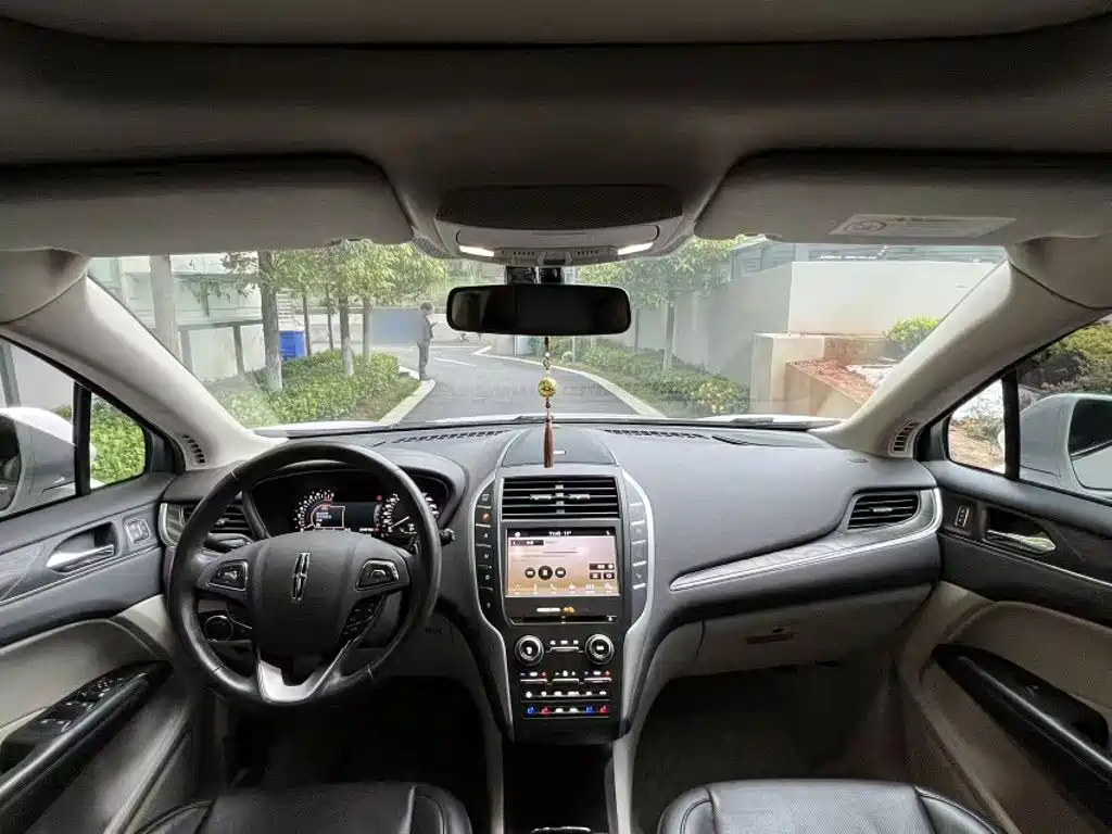 Lincoln MKC 2017 2017 2.0T 4WD Elegance Edition