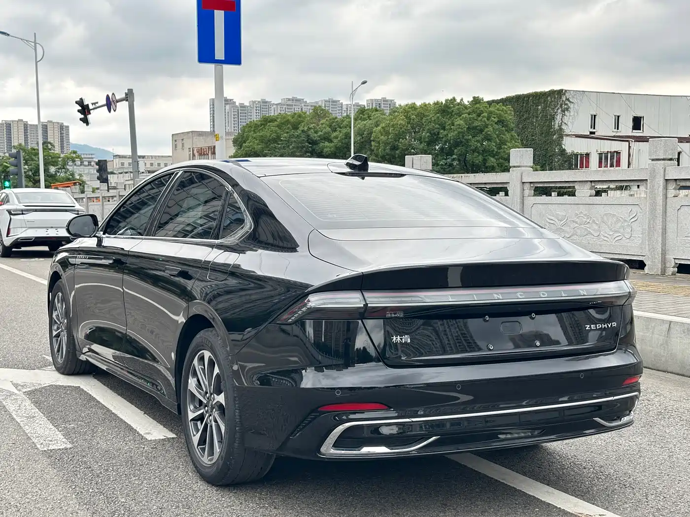 LINCOLN Z