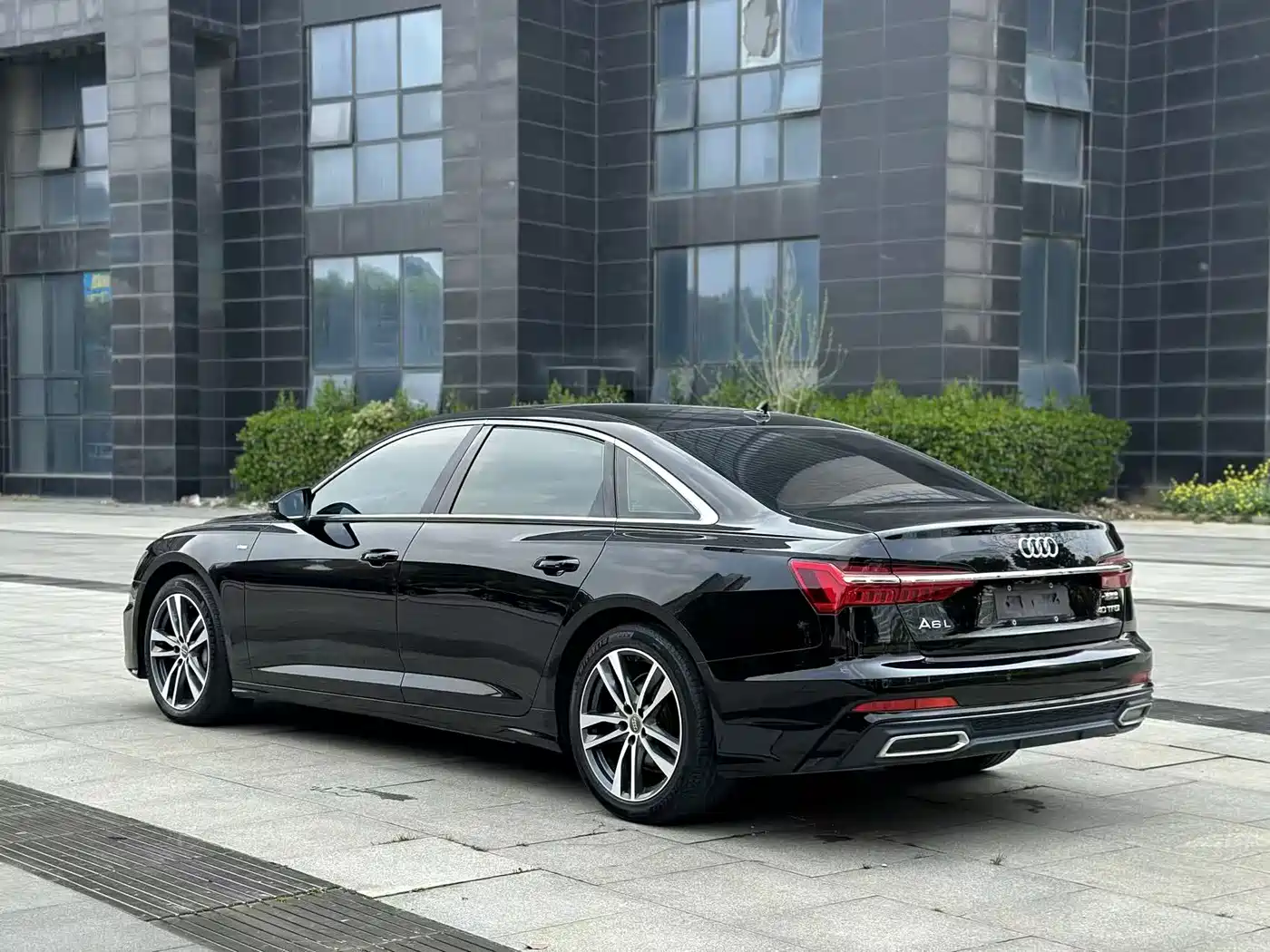 Audi A6L 2019 40 TFSI Luxury Dynamic фото 10
