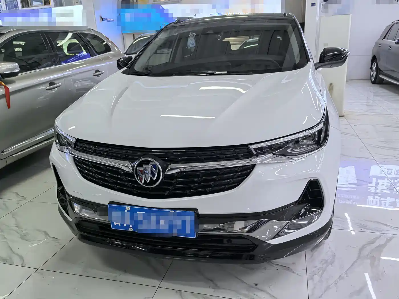 BUICK ANGKOLA