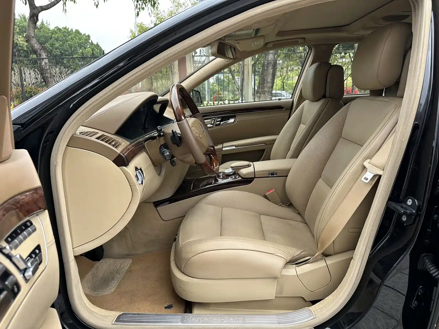 Mercedes-Benz S-Class 2011 S 500 L CGI 4MATIC фото 6