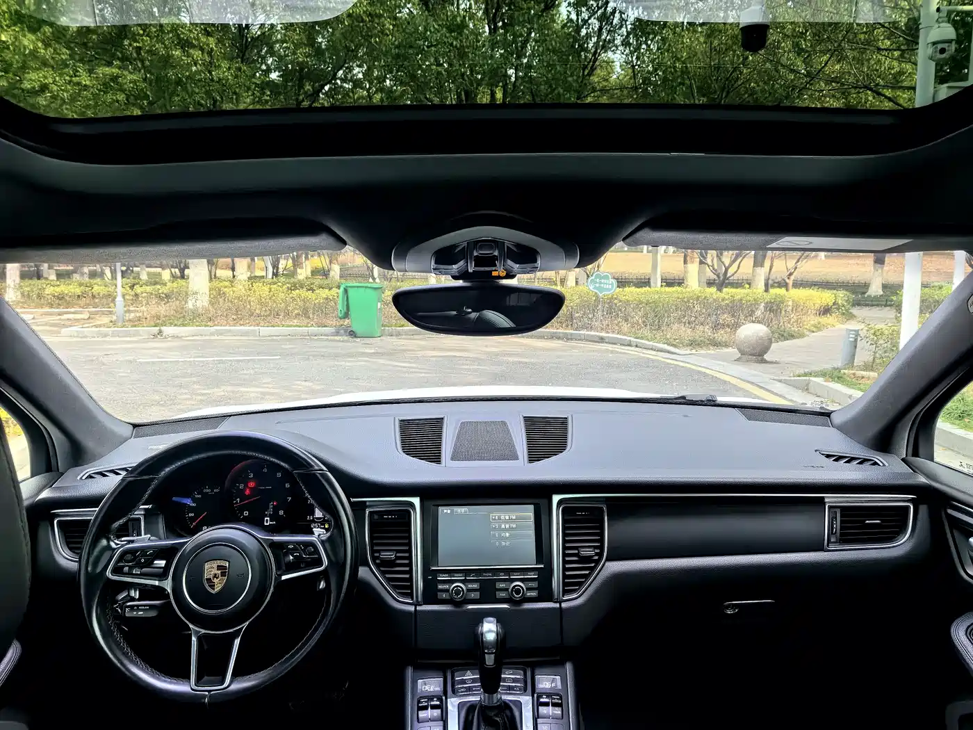 Porsche Macan 2016 Macan 2.0T фото 6