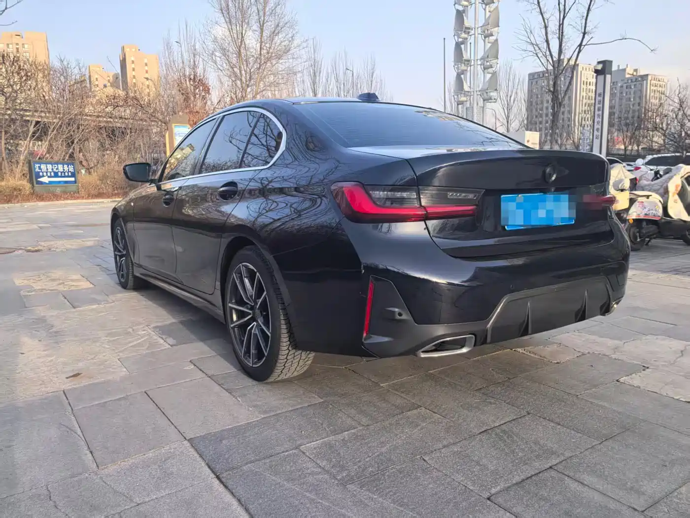 BMW 3 Series 2024 320i M Sport Package фото 7