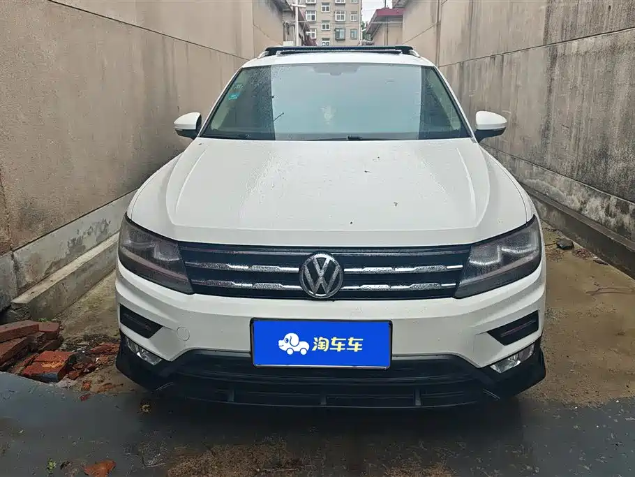 Volkswagen Tiguan L 2017 330TSI Automatic 2WD Luxury Edition фото 2