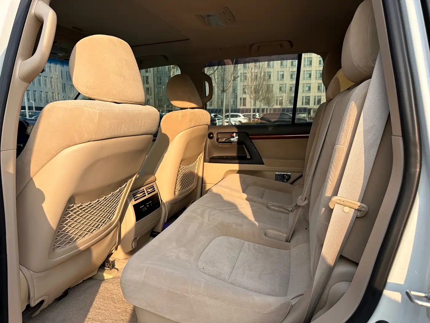 Toyota Land Cruiser (Import) 2015 4.0L V6 Middle East Limited Edition фото 7
