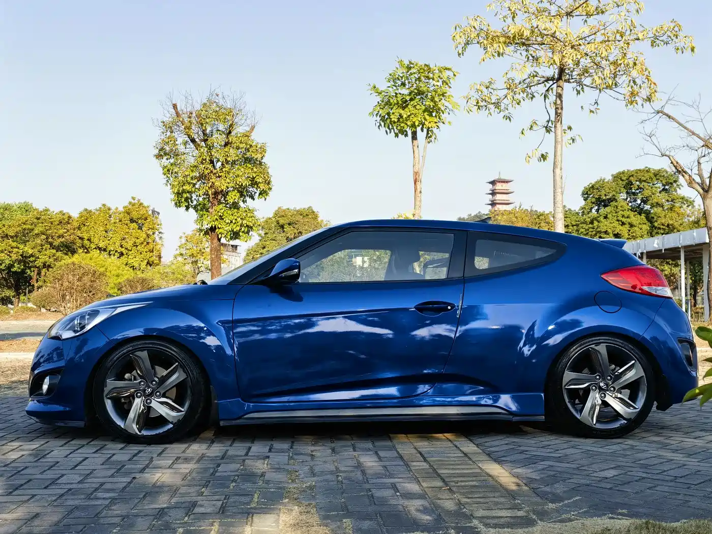 Hyundai Veloster 2012 1.6T Automatic Luxury фото 4