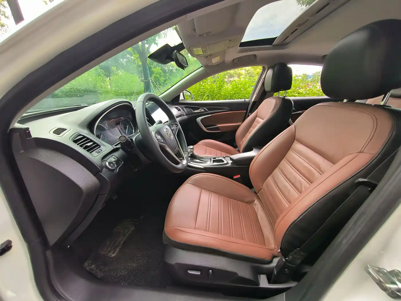 Фото 4 - Buick Regal