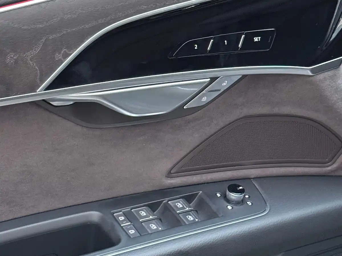 Audi A8 2024 2024 Model A8L 45 TFSI quattro Luxury