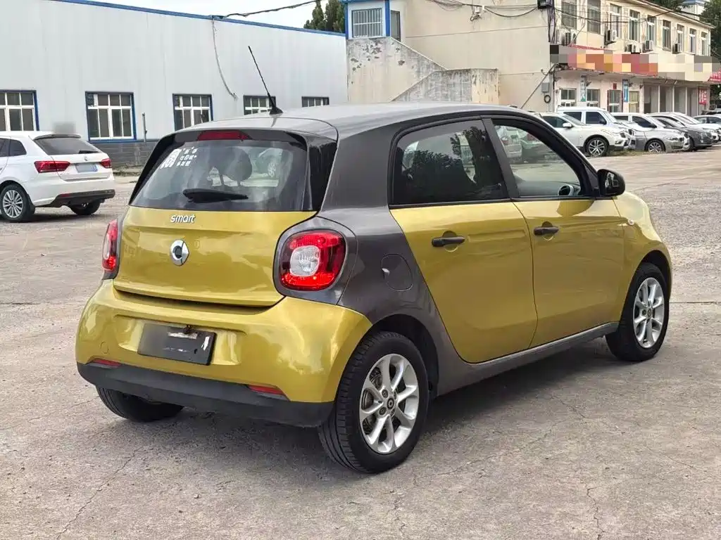 smart forfour 2017 2016 1.0L 52kW Agile Edition