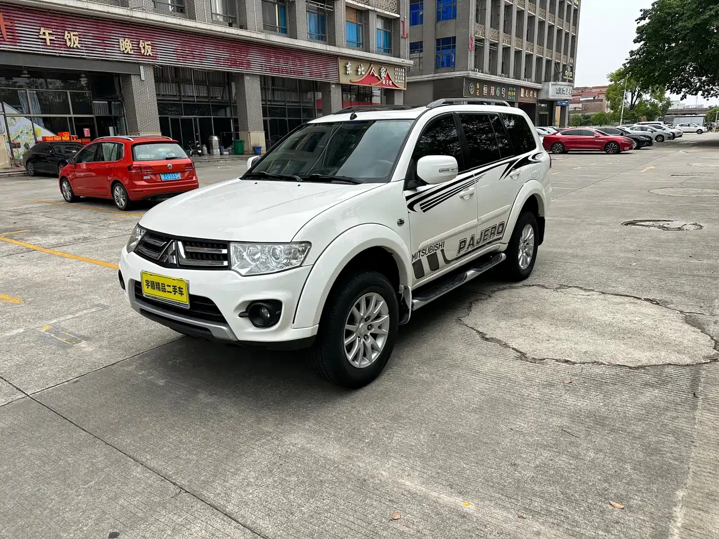 Mitsubishi Pajero Sport 2013 3.0L Automatic 2WD Luxury