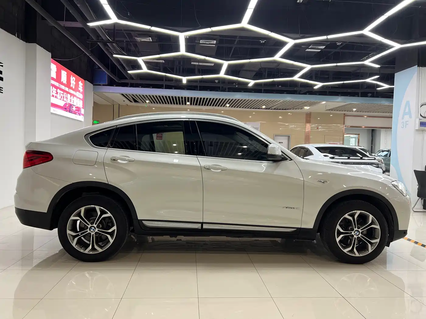 BMW X4 2014 xDrive20i X Design Package фото 9
