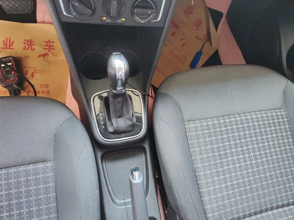 Volkswagen Polo 2018 1.5L Auto Comfort фото 14